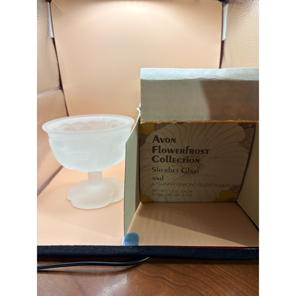 Avon FlowerFrost Collection Sherbet Glass -‎ Lemon Soaps missing